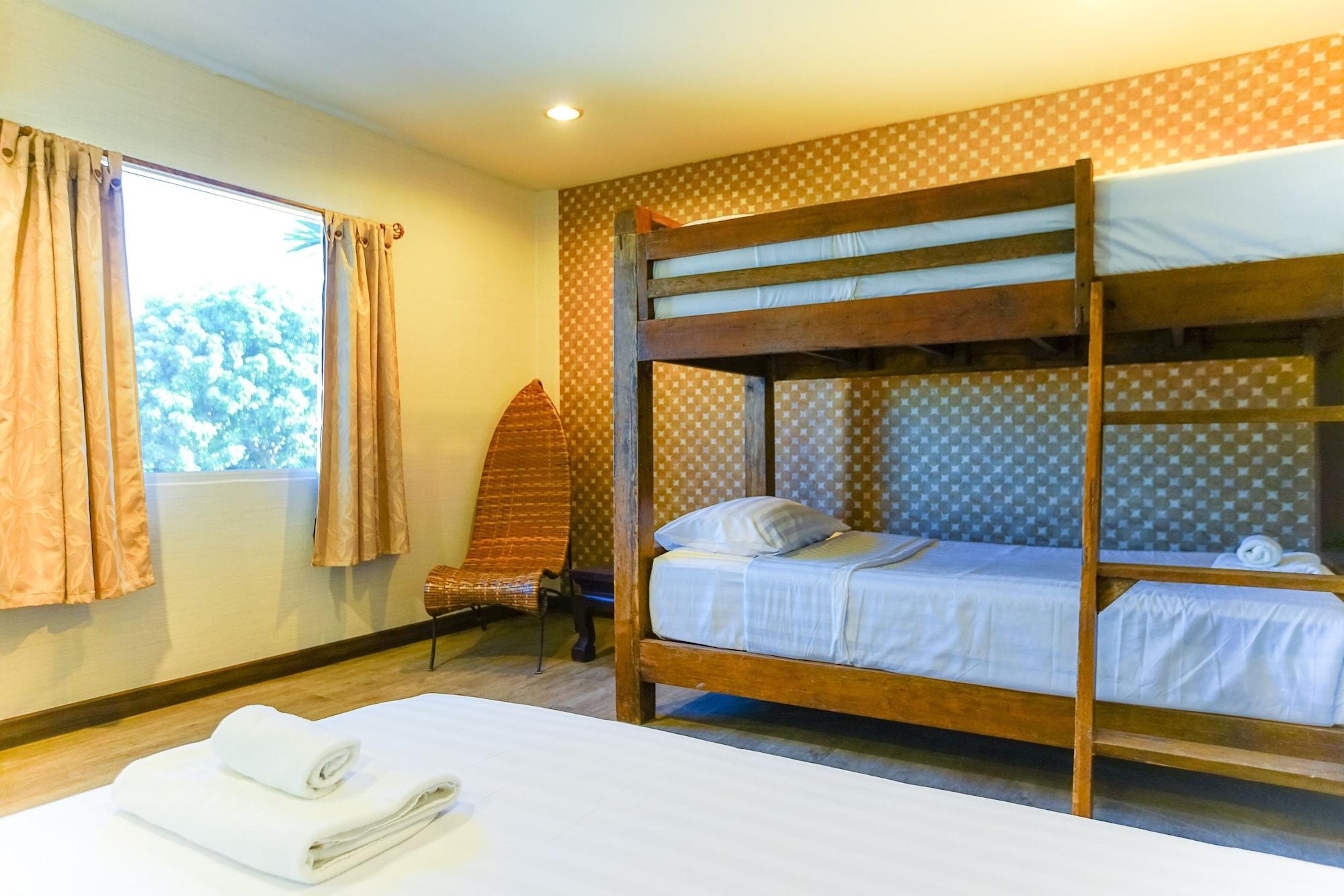 Parasol Inn Chiang Mai Old City Hotel Exterior foto